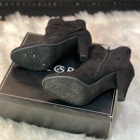 George Booties - Picture 3 of 3